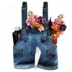 Vintage Denim Overalls Car Tissue Box Holder, Western Cowgirl Car Accessory, Rustic Denim Wedding Bridesmaid Gift, Country Barn Wedding Favor, Cute Jean Car Tissue Dispenser, Boho Western Vehicle Decor